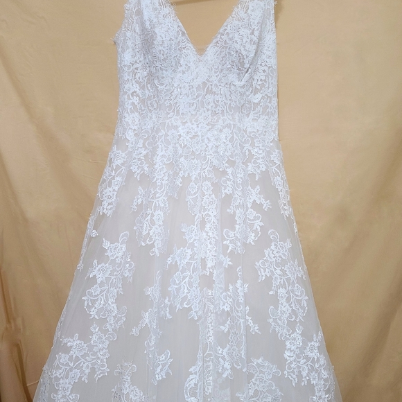 Pronovias | The Orion Lace Wedding Dress Off White Crystal NEW Size 18 - Picture 5 of 16